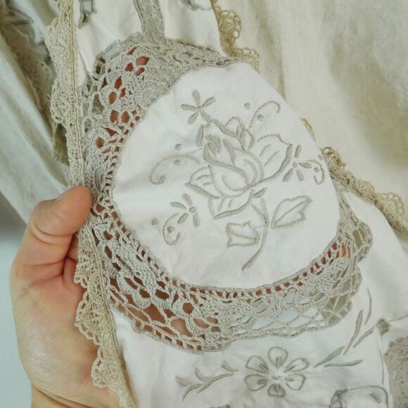 Embroidered Lace Kimono Topper Shabby Chic Artsy Romantic Linen ? Boho Coastal - Picture 9 of 15